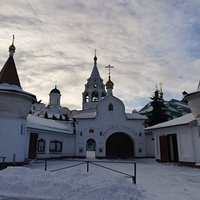 Часовня в честь прп. Силуана Афонского на территории Афонского подворья.