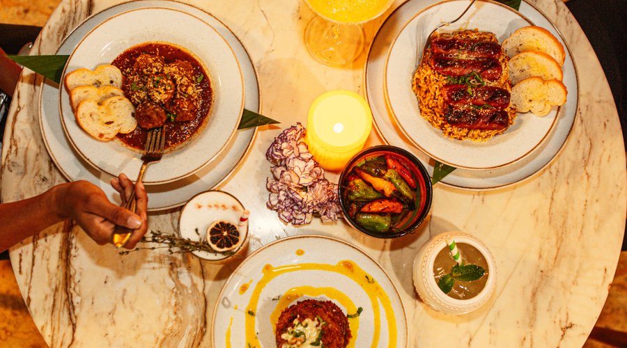 Disfruta de nuestra gastronomía y deléitate con los mejores sabores del caribe.