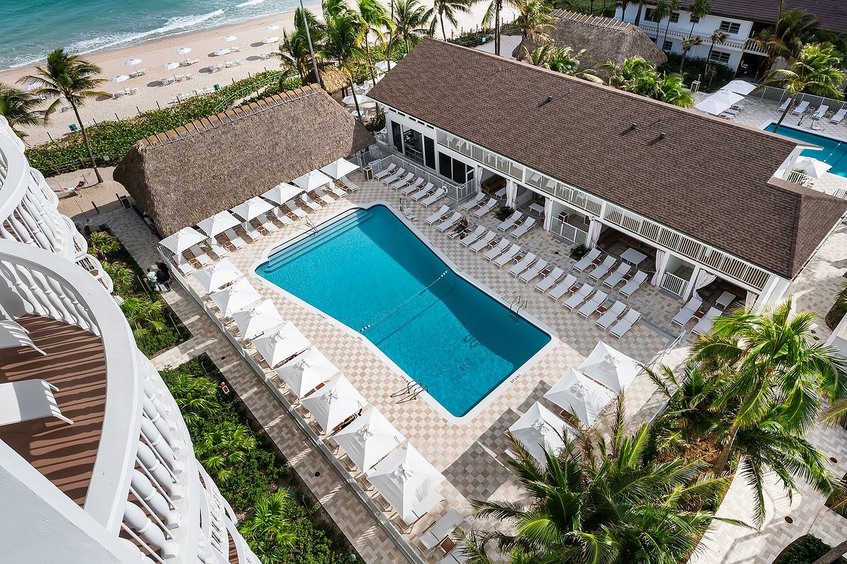 بيتش كومبر ريزورت آند فيلاز، فندق في ‪Lauderdale-By-The-Sea‬