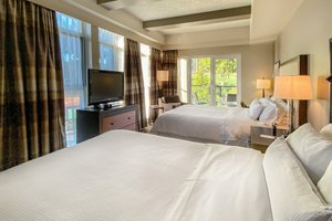 Room & Suite