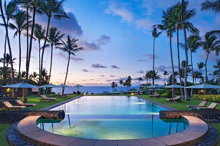 best resort to visit in hawaii