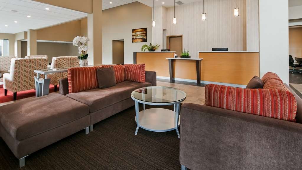 BEST WESTERN PLUS BURNABY HOTEL Updated 2024   Hotel Lobby 