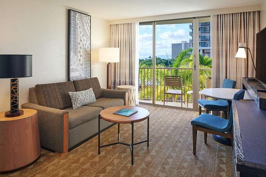 エンバシー スイーツ ホテル ワイキキ ビーチ ウォーク Embassy Suites By Hilton Waikiki Beach Walk ホノルル 21年最新の料金比較 口コミ 宿泊予約 トリップアドバイザー エンバシー スイーツ ホテル ワイキキ ビーチ ウォーク Embassy Suites By Hilton Waikiki Beach Walk ホノルル 21年最新の料金比較 口コミ 宿泊予約 トリップアドバイザー