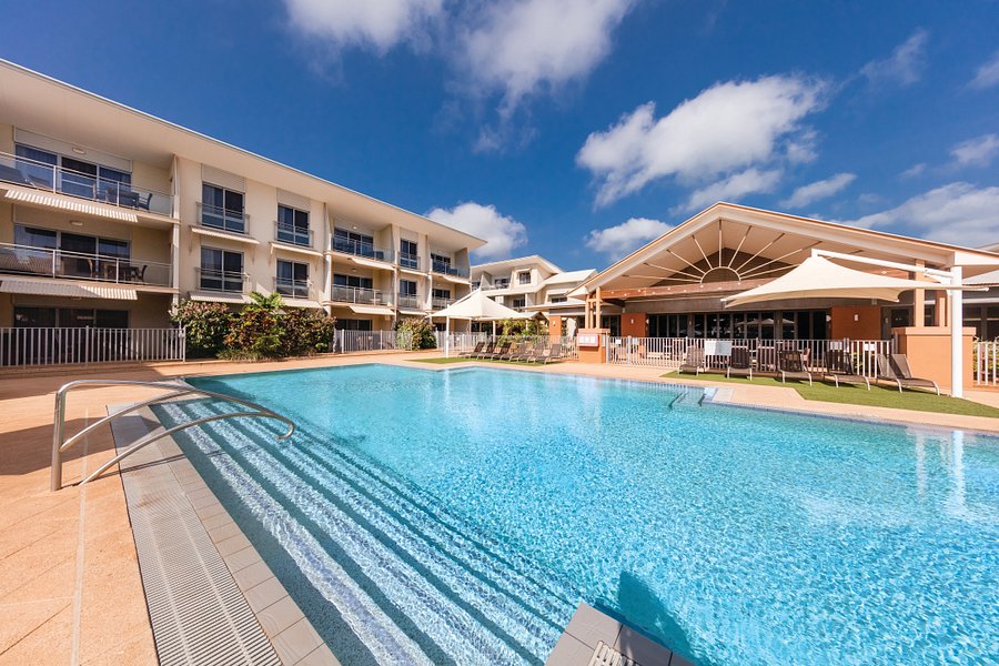 OAKS BROOME HOTEL  143     1  7  3    Updated 2021 Prices Reviews