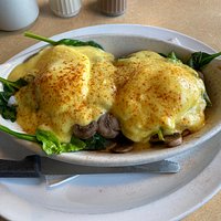 Eggs benedict