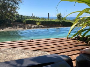 Pool & Beach