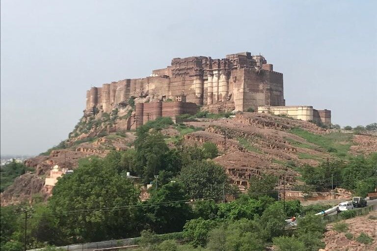 ¿Cómo puedo negociar el precio del taxi en India? Viajes en taxi en India: todo lo que necesitas saber