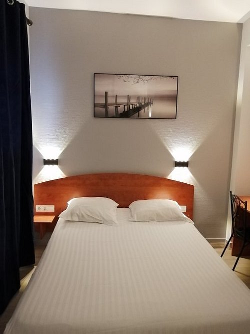 HOTEL DES LICES - ANGERS - Prices & Reviews (France)