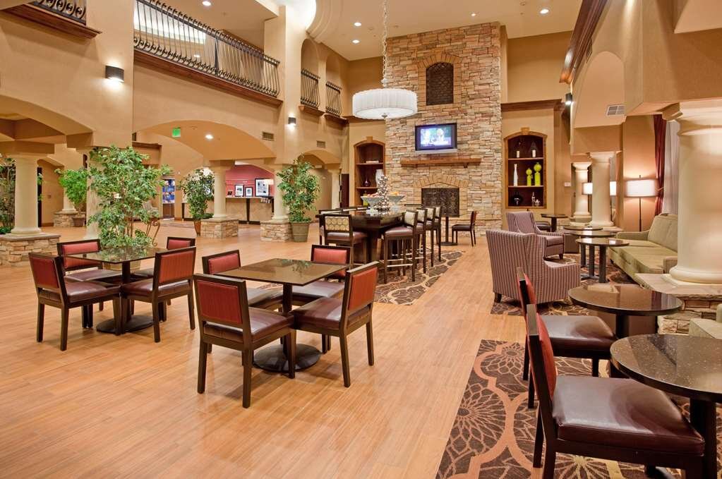 Hotel photo 1 of Hampton Inn & Suites Hemet.