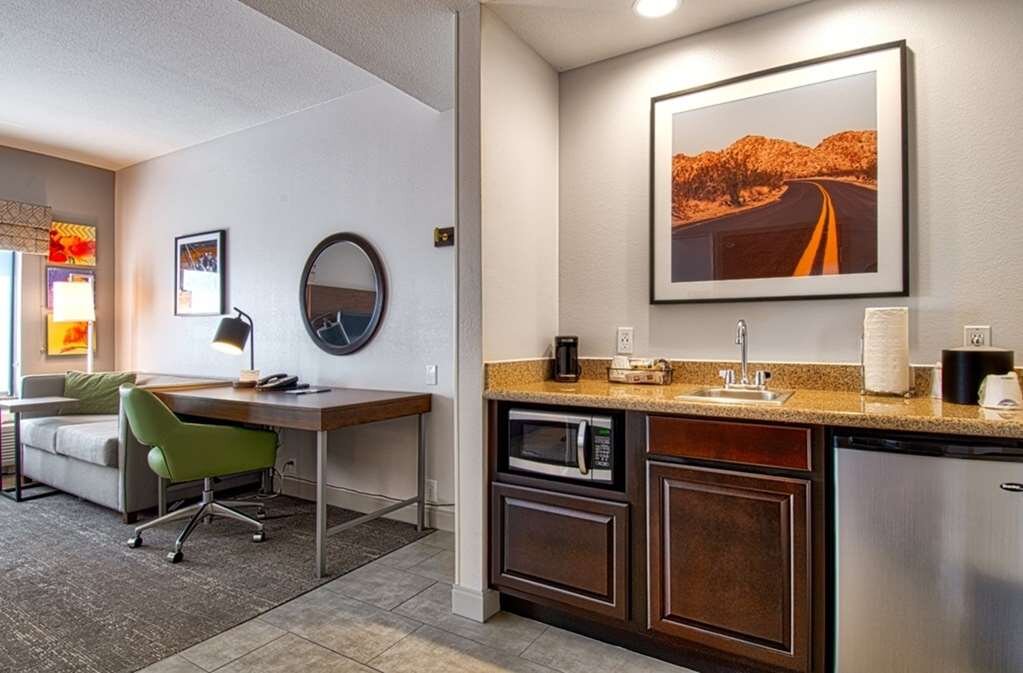 Hotel photo 40 of Hampton Inn & Suites Hemet.