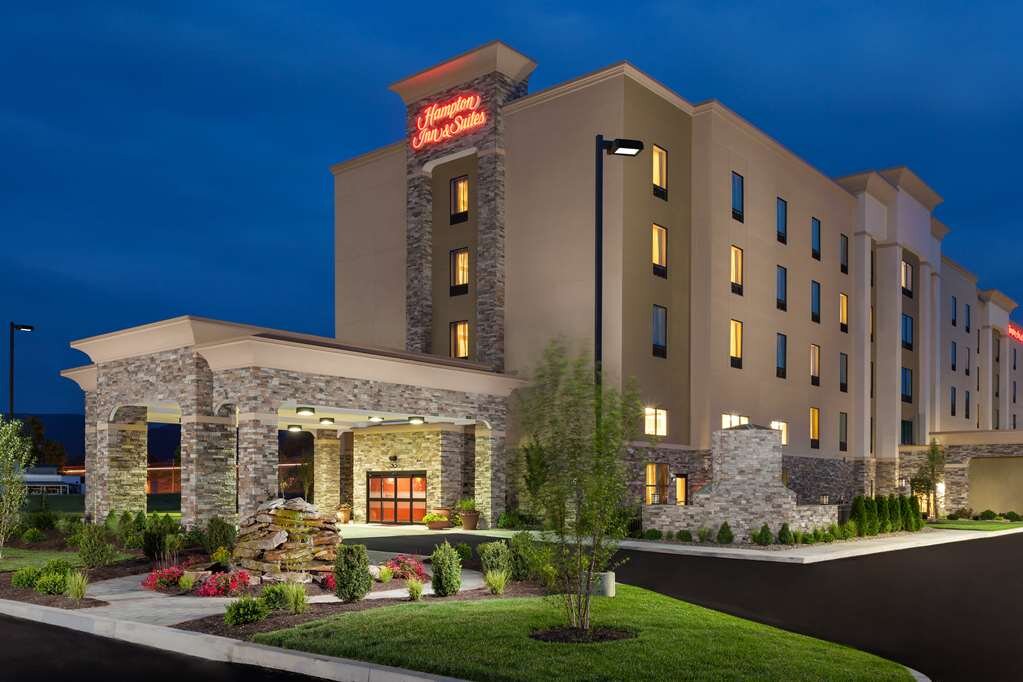 Hotel photo 29 of Hampton Inn & Suites Williamsport-Faxon Exit.