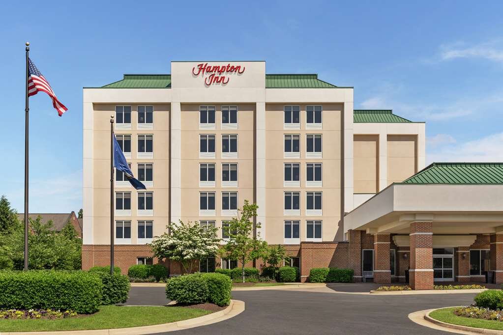 Hotel photo 20 of Hampton Inn Dulles-Cascades.