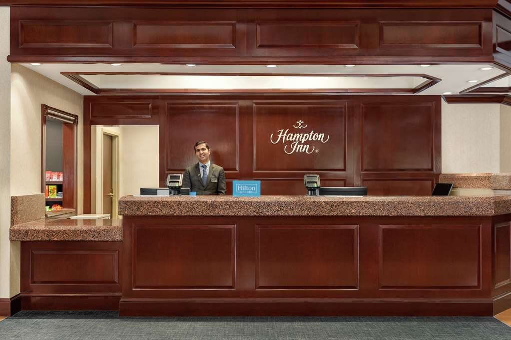 Hotel photo 25 of Hampton Inn Dulles-Cascades.