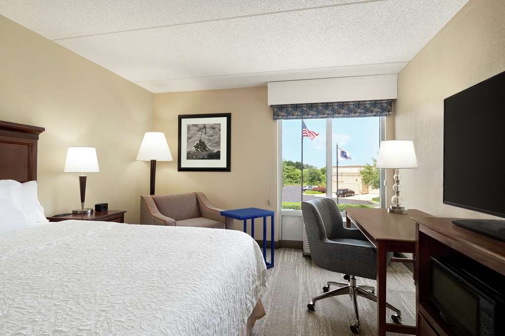 Hotel photo 36 of Hampton Inn Dulles-Cascades.