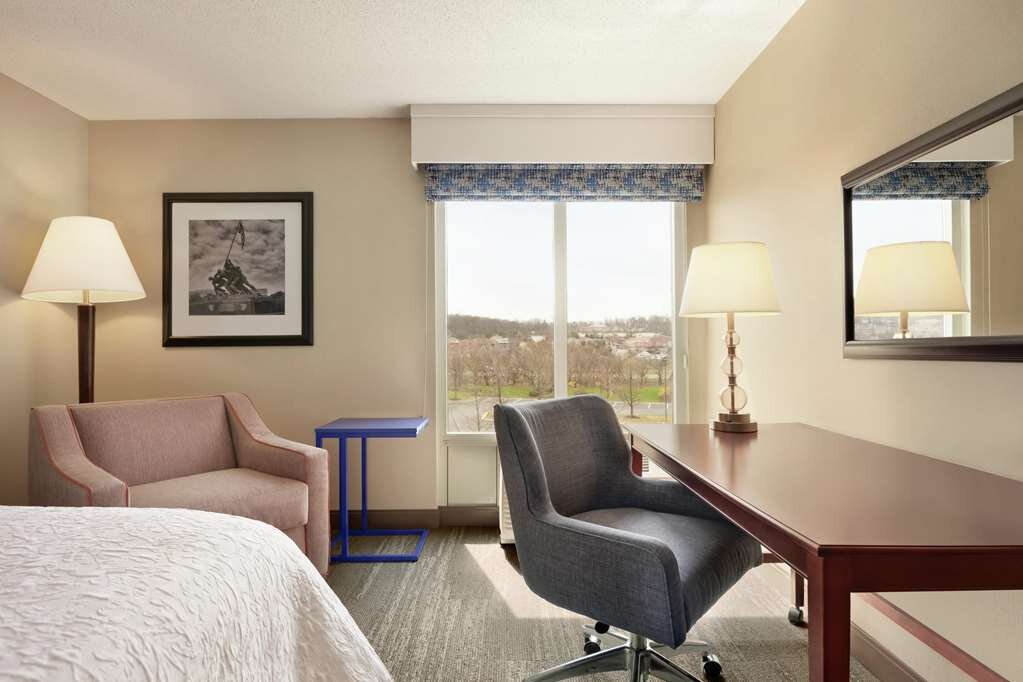 Hotel photo 34 of Hampton Inn Dulles-Cascades.