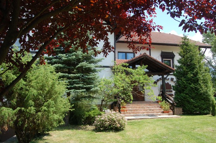 PENSION MUNTELE RECE - Prices & Guest house Reviews (Bran, Romania)