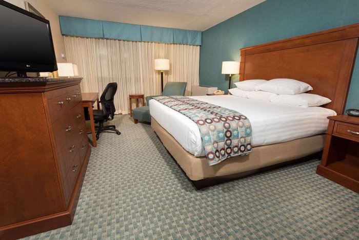 PEAR TREE INN ST. LOUIS NEAR UNION STATION $108 ($̶1̶3̶5̶) - Updated ...