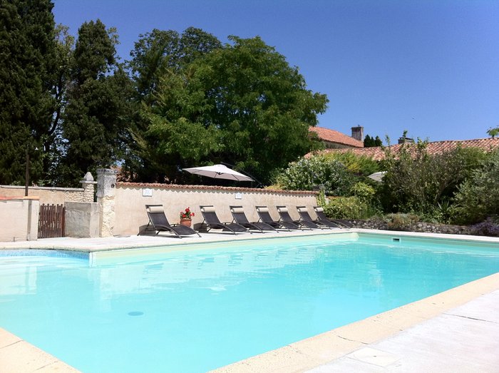 MANOIR DE LONGEVEAU - Updated 2024 Prices & Ranch Reviews (Pillac, France)