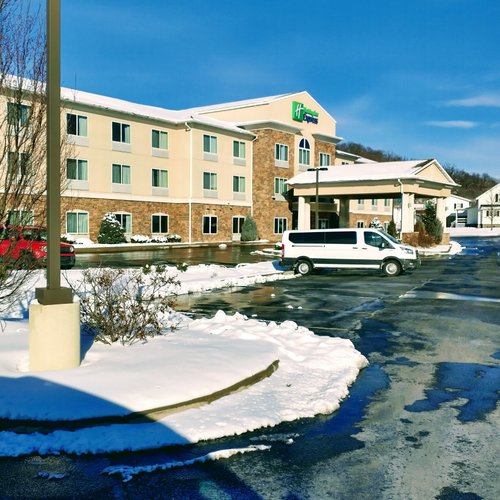 Holiday Inn Express & Suites Belle Vernon, an IHG Hotel image