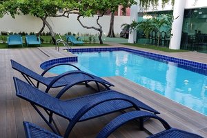 Piscina e praia