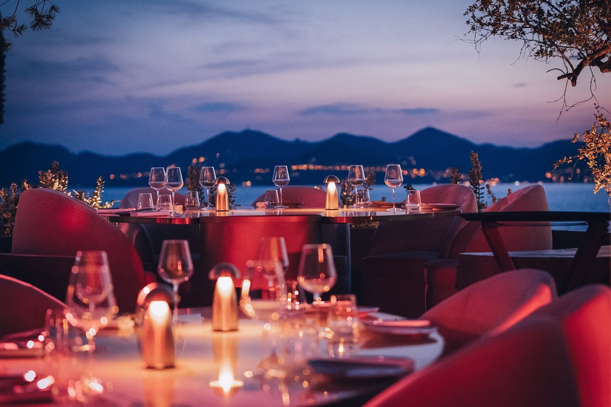 MEDUSA, Cannes - Restaurant Reviews, Photos & Phone Number - Tripadvisor