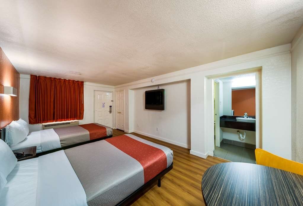 MOTEL 6 DALLAS - FARMERS BRANCH $64 ($̶6̶9̶) - Prices & Reviews - TX