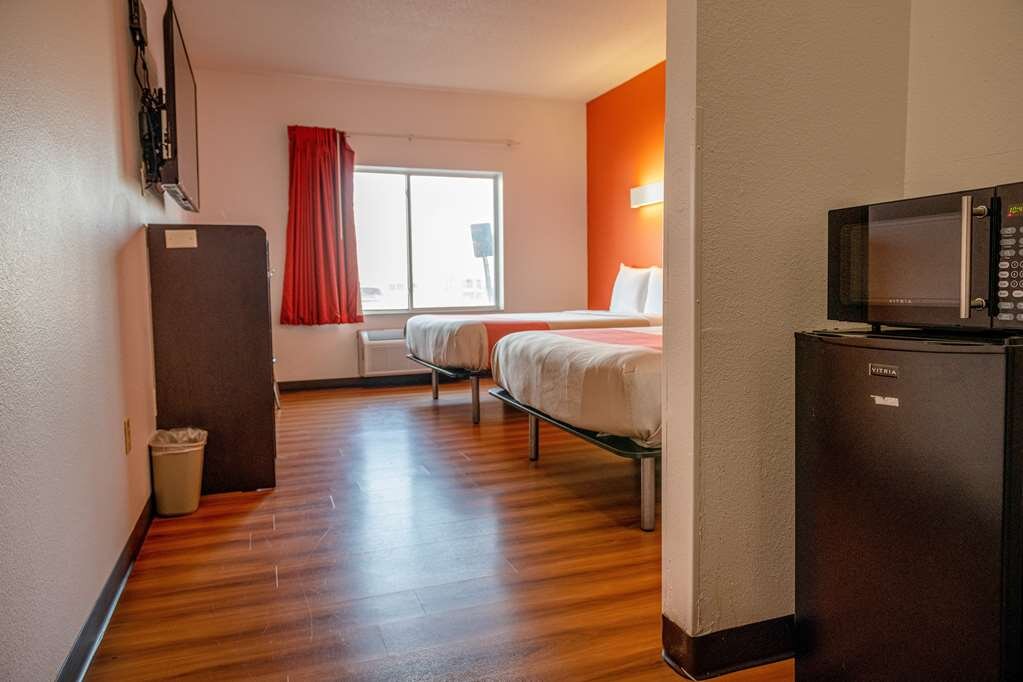 Hotel photo 5 of Motel 6 Lincoln.