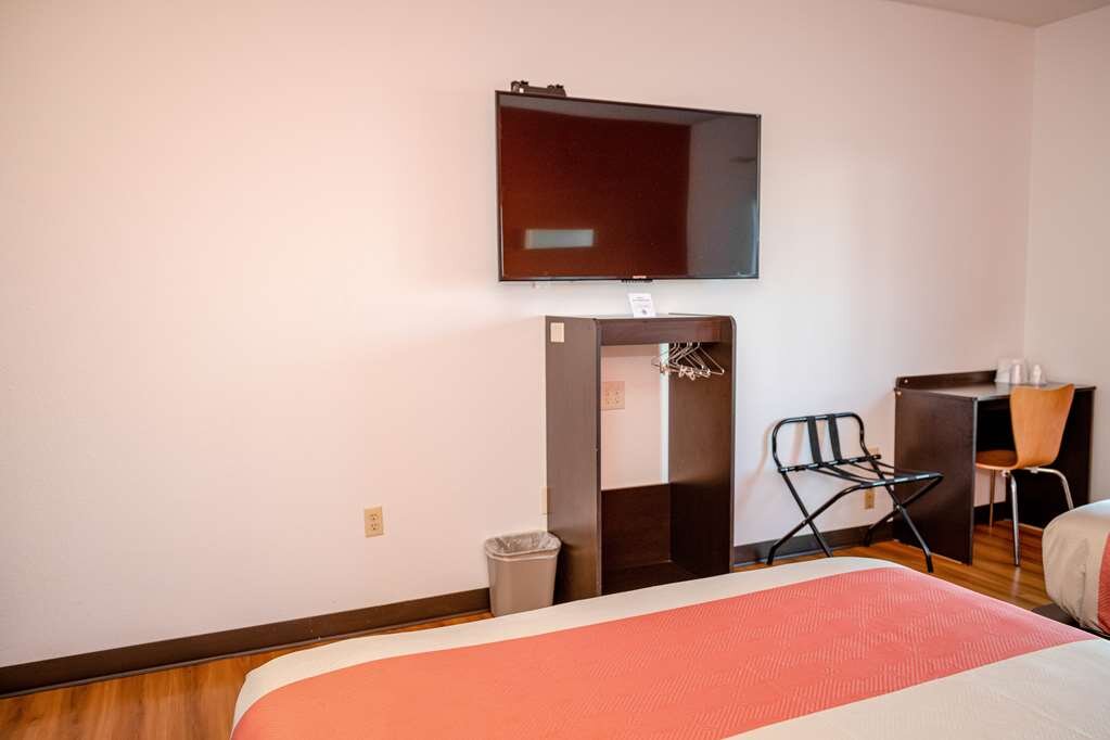 Hotel photo 38 of Motel 6 Lincoln.