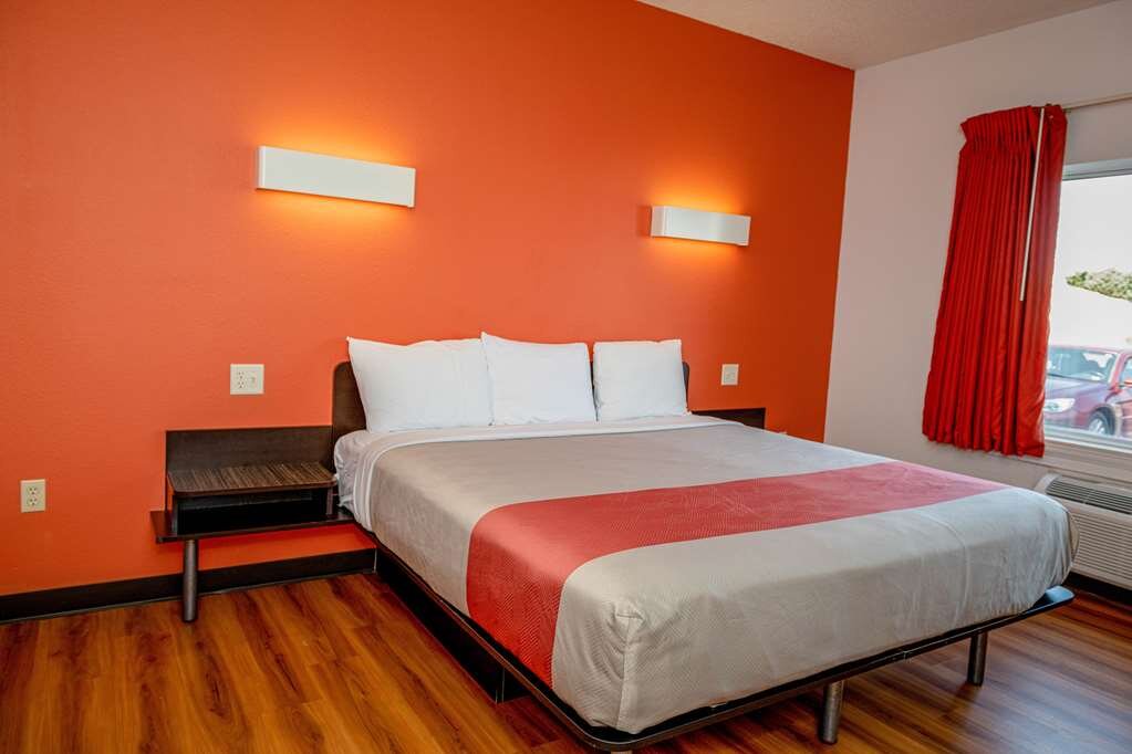 Hotel photo 28 of Motel 6 Lincoln.