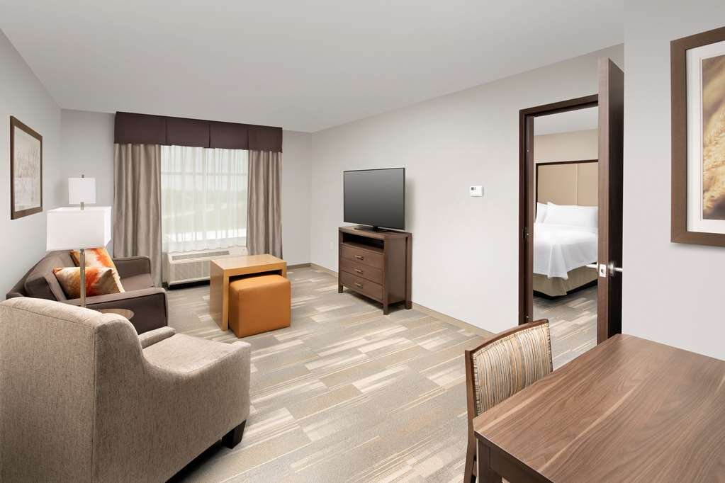Hotel photo 10 of Homewood Suites by Hilton Kansas City Speedway.