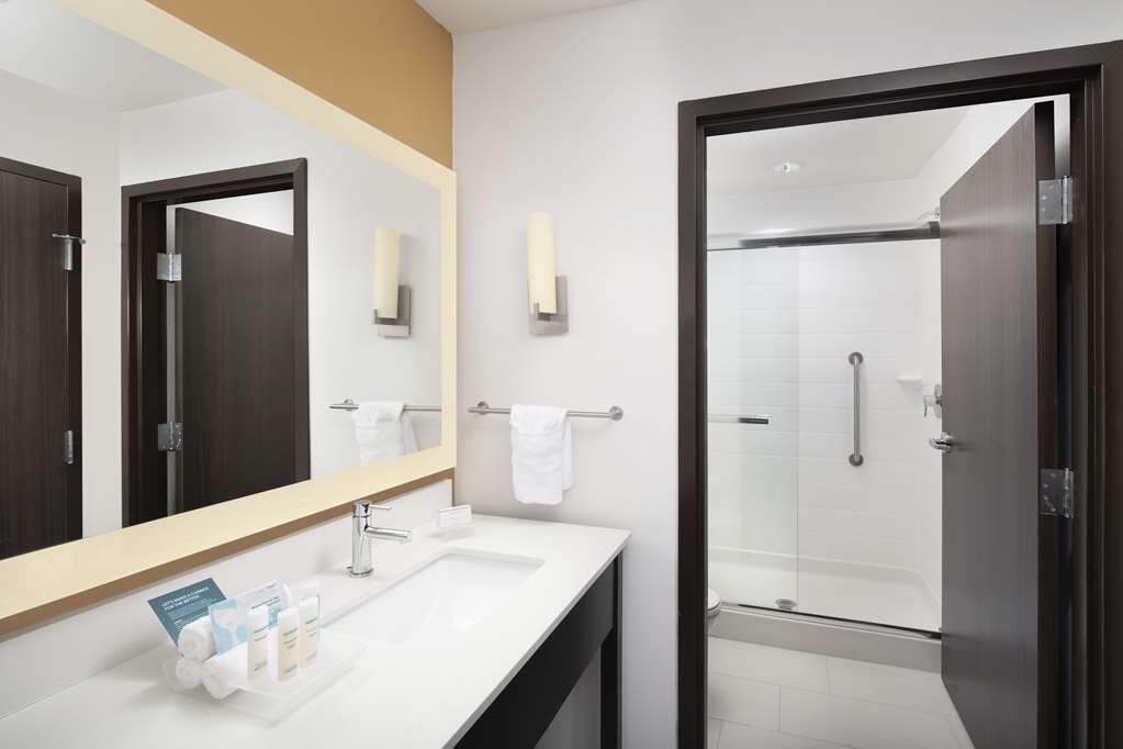 Hotel photo 13 of Homewood Suites by Hilton Kansas City Speedway.
