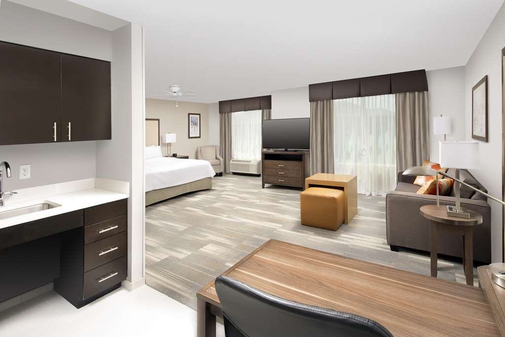 Hotel photo 11 of Homewood Suites by Hilton Kansas City Speedway.