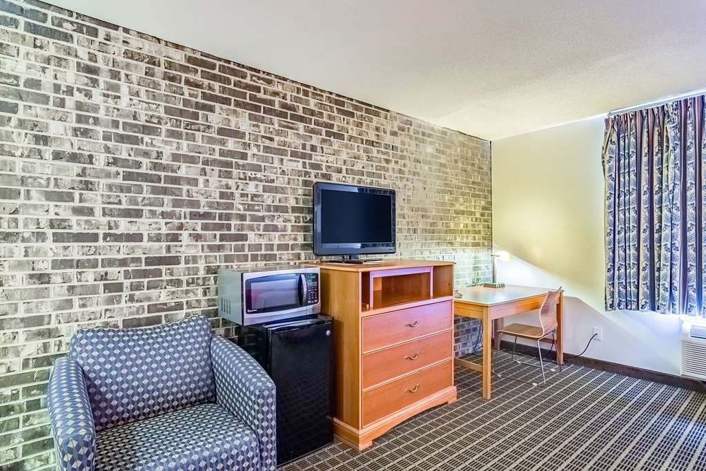 MOTEL 6 GRAND RAPIDS MI - NORTHEAST $58 ($̶7̶2̶) - Updated 2022 Prices