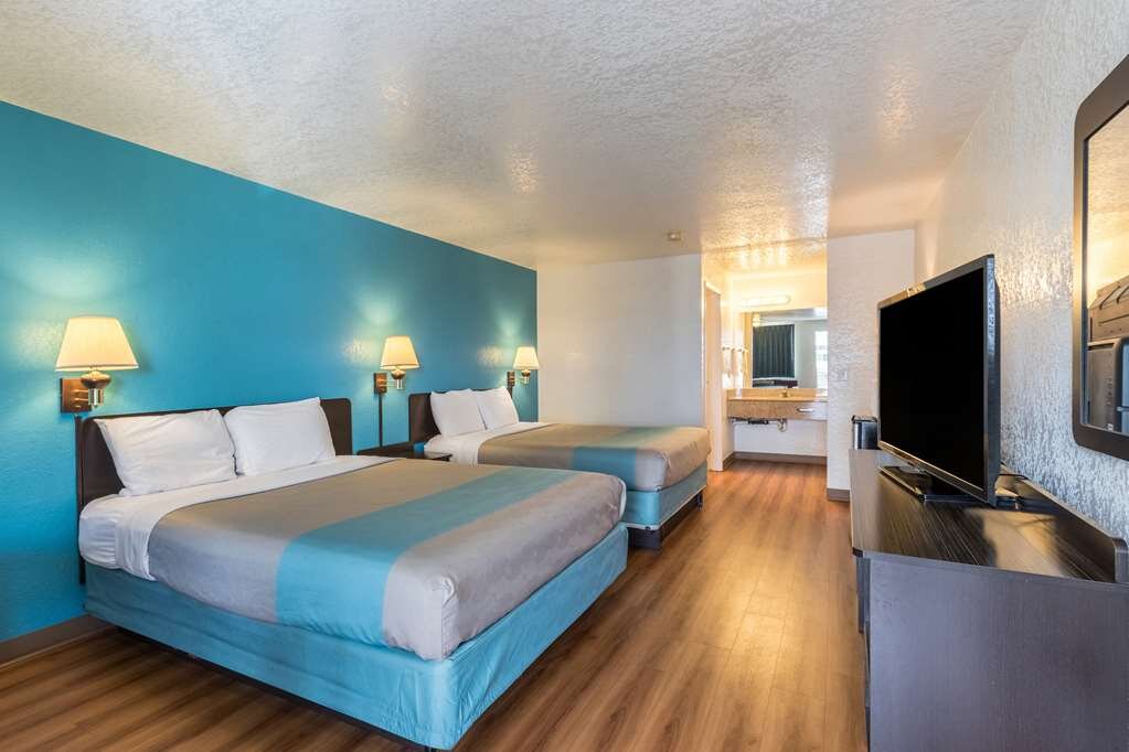 Hotel photo 15 of Motel 6 Astoria.