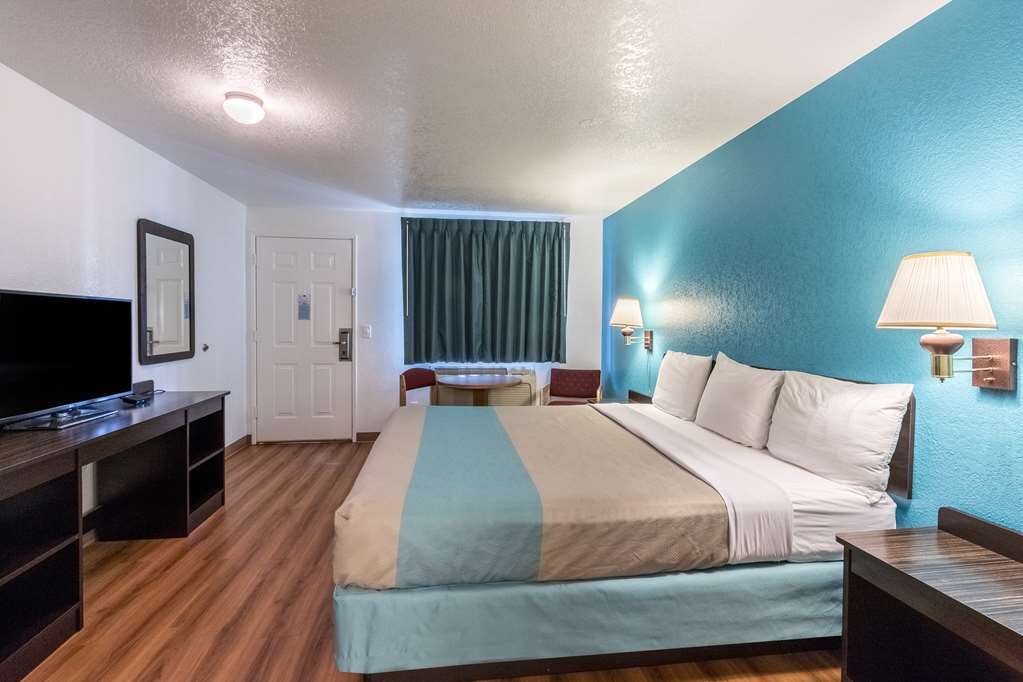 Hotel photo 20 of Motel 6 Astoria.