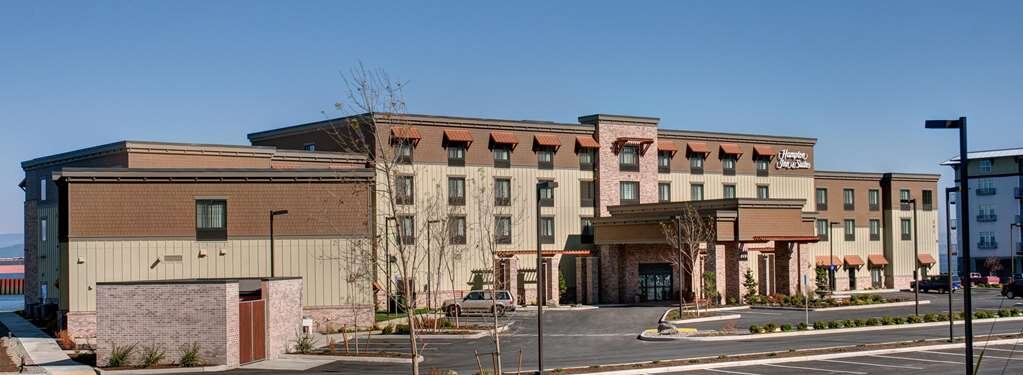 Hotel photo 40 of Hampton Inn & Suites Astoria.