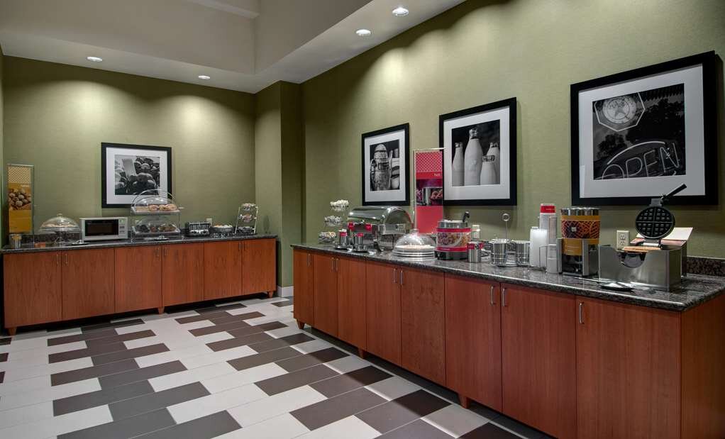 Hotel photo 54 of Hampton Inn & Suites Astoria.