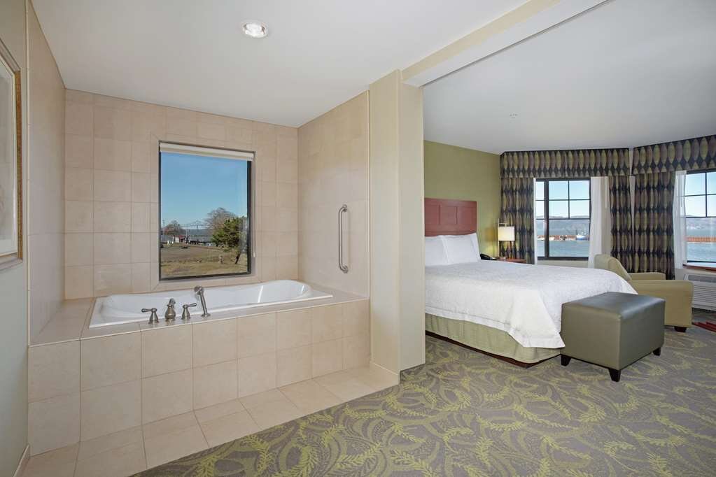 Hotel photo 76 of Hampton Inn & Suites Astoria.