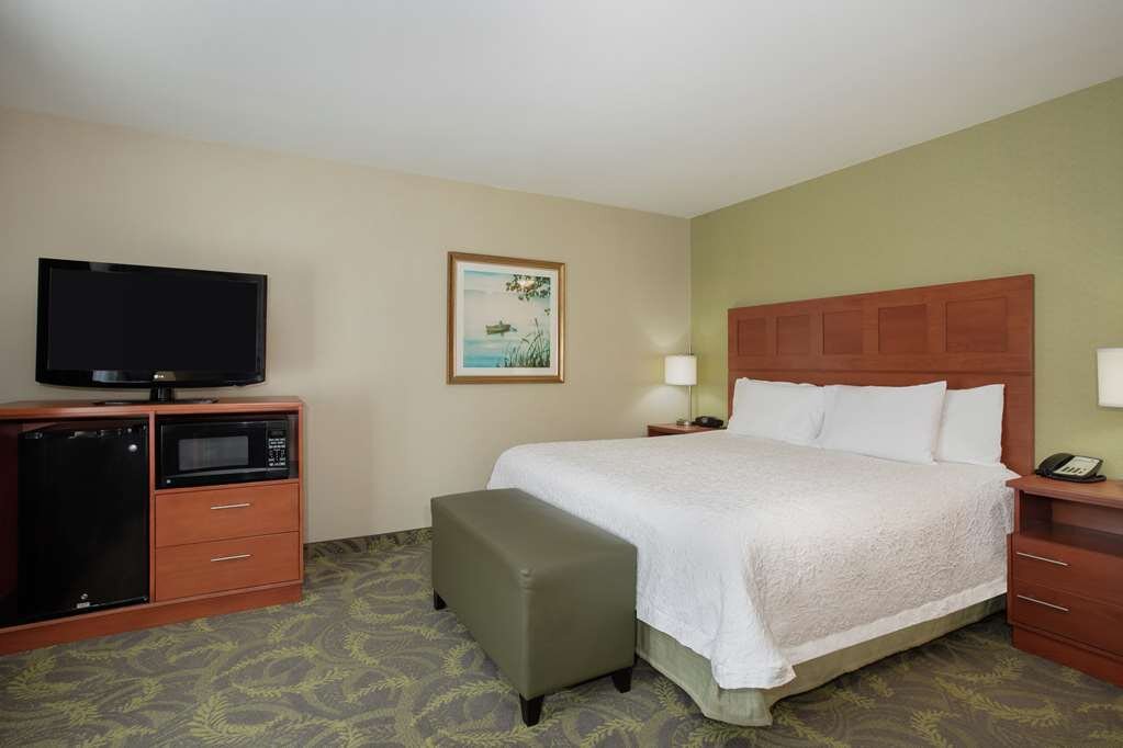 Hotel photo 10 of Hampton Inn & Suites Astoria.