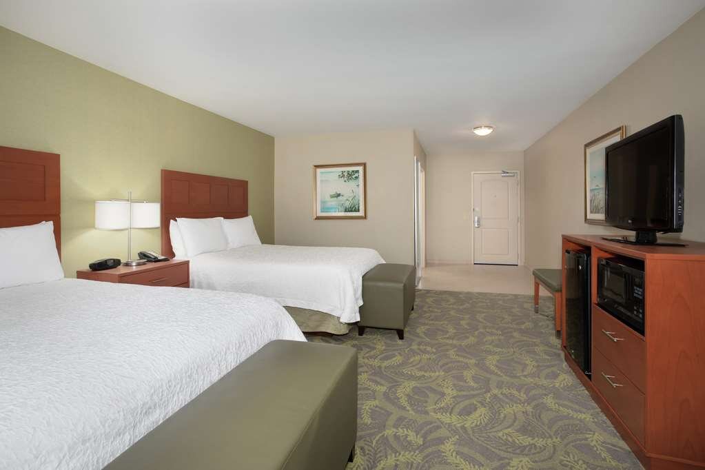 Hotel photo 9 of Hampton Inn & Suites Astoria.