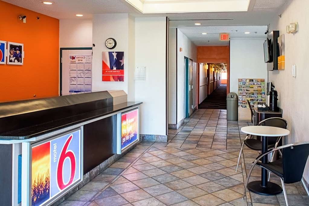 MOTEL 6 SEYMOUR - Motel Reviews, Photos, Rate Comparison - Tripadvisor