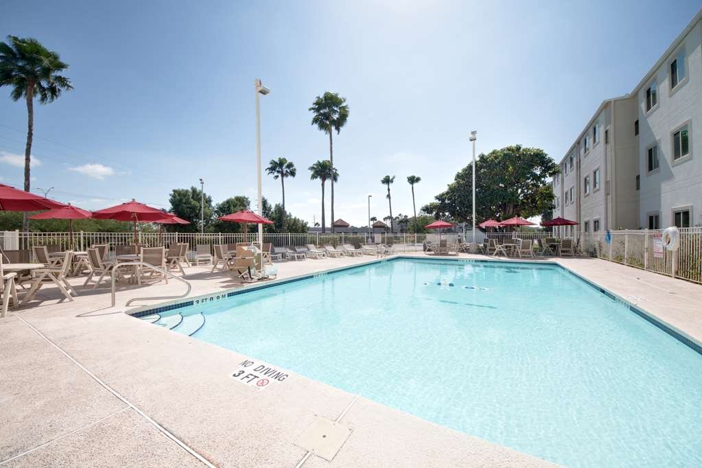 Motel 6 Brownsville, TX Pool Pictures & Reviews - Tripadvisor