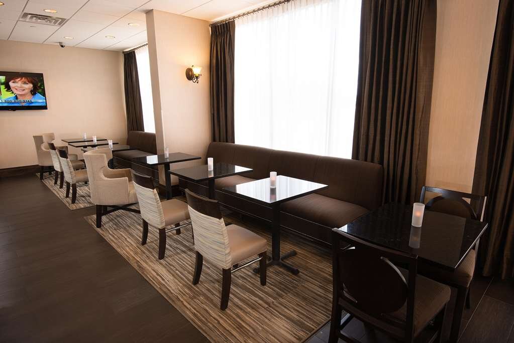 Hotel photo 44 of Hampton Inn Carlstadt-At The Meadowlands.