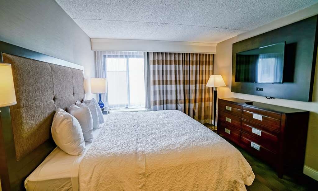 Hotel photo 20 of Hampton Inn Carlstadt-At The Meadowlands.