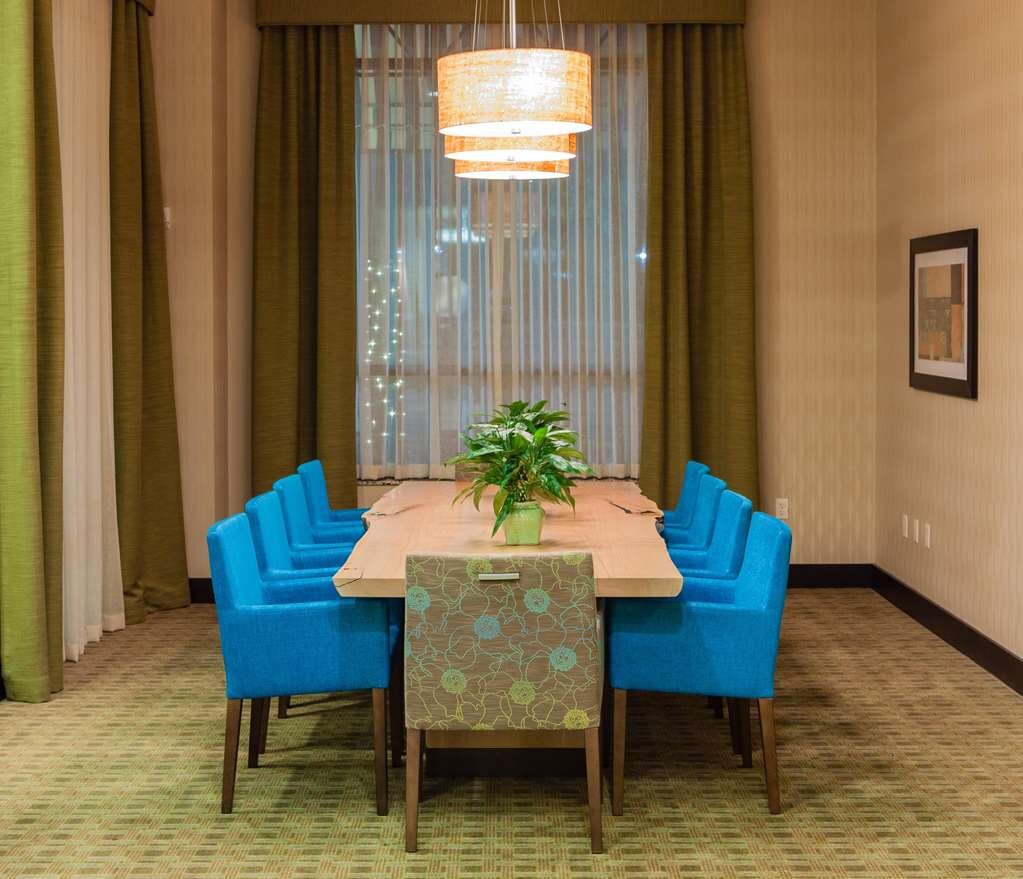 Hotel photo 2 of Hilton Garden Inn Arlington Shirlington.