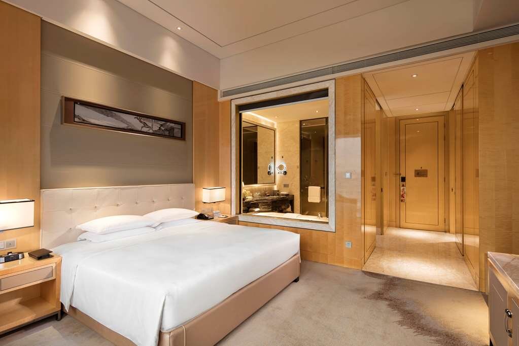 Hotel photo 2 of Hilton Dalian.