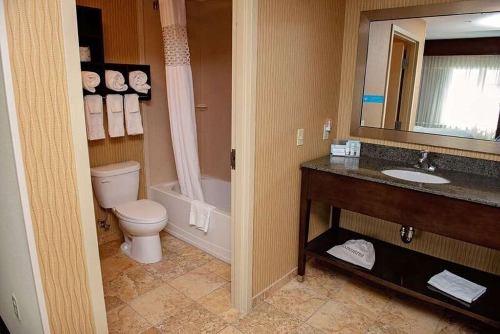Hotel photo 37 of Hampton Inn & Suites Bradenton Downtown Historic District.