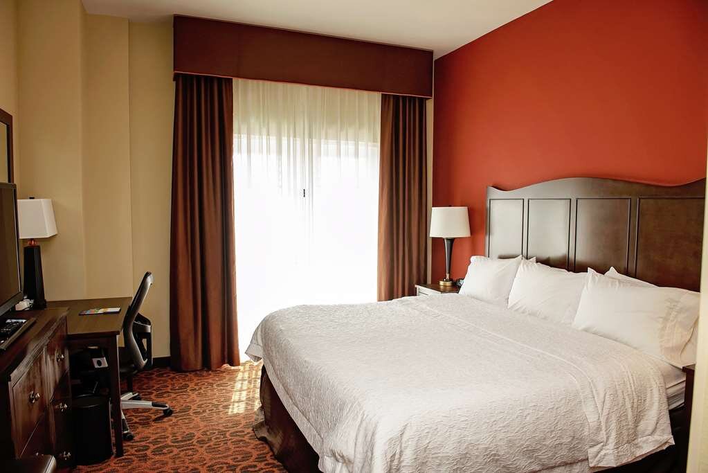 Hotel photo 14 of Hampton Inn & Suites Bradenton Downtown Historic District.