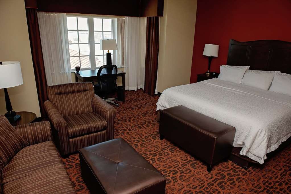 Hotel photo 5 of Hampton Inn & Suites Bradenton Downtown Historic District.
