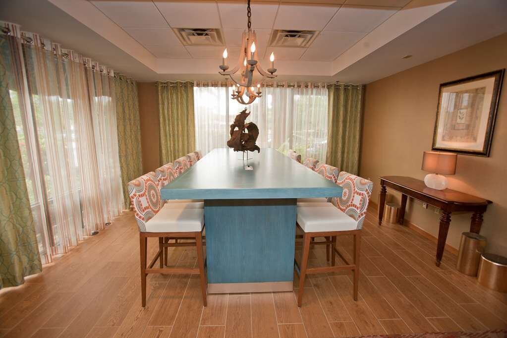 Hotel photo 29 of Hampton Inn Sarasota - I-75 Bee Ridge.